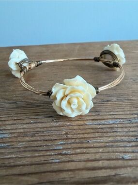 Carved Cream Rose Wire Bangle Bracelet